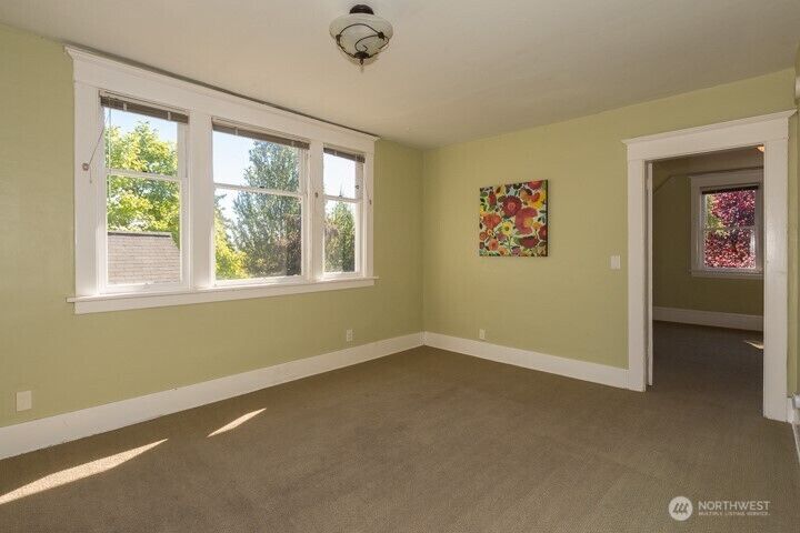 Property Photo:  1618 E Mercer Street .5  WA 98112 
