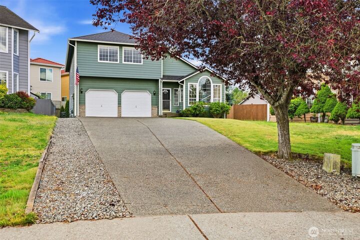 Property Photo:  26826  118th Court SE  WA 98030 