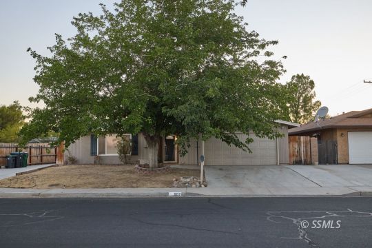 Property Photo:  507 S Alvord St  CA 93555 