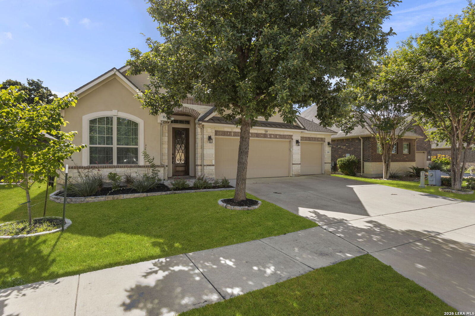 Property Photo: 109 Alder Woods TX 78006