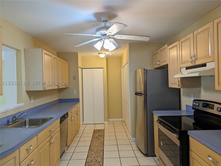 Property Photo:  25405 SW 127th Ct  FL 33032 