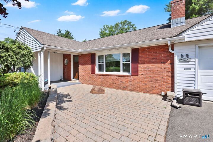 Property Photo: 495 Prospect Street CT 06109