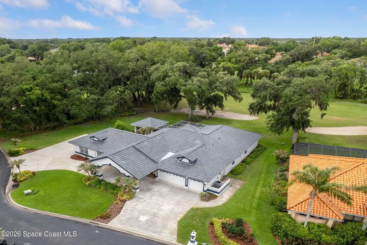 Property Photo:  802 Florencia Circle  FL 32780 