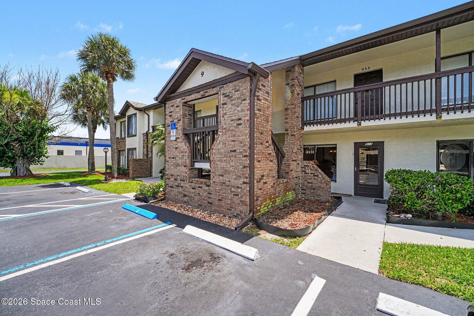 Property Photo:  1515 Huntington Lane  FL 32955 