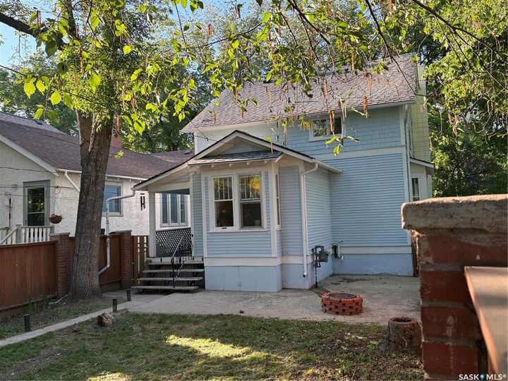 Property Photo: 734 10th Street E SK S7H 0H1
