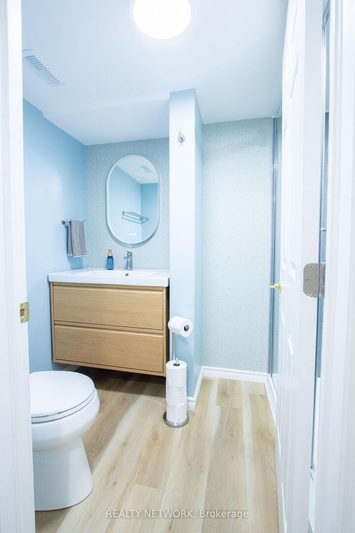 Property Photo: 652 Upper Wentworth Street ON L9A 4V3