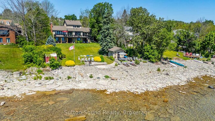 427 Balmy Beach Road — photo 1
