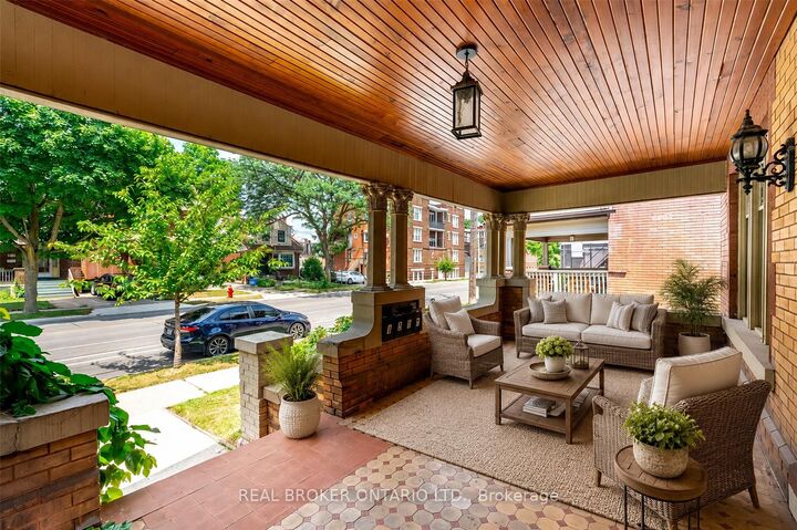 Property Photo: 137 Sherman Avenue S ON L8M 2R1