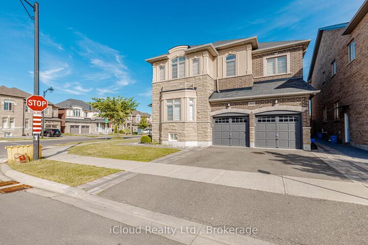 Property Photo: 264 Etheridge Avenue ON L9E 1H7