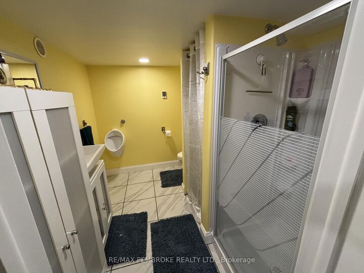 Property Photo:  32750 Highway 17 Highway  ON K0J 1P0 