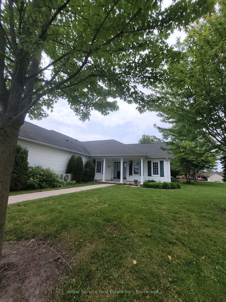 Property Photo: 325 Densmore Road 102 ON K9A 0E4