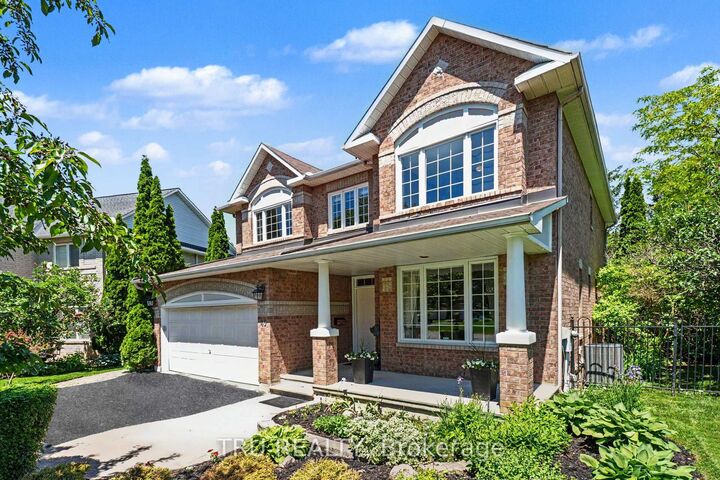Property Photo: 40 Cimarron Crescent ON K2G 6E1