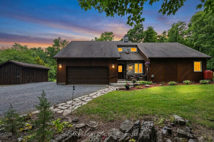 3886 Holmes Road — photo 1