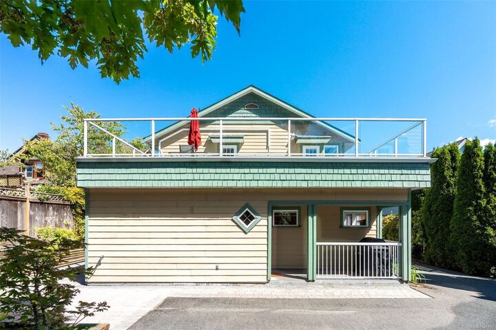 Property Photo: 208 Raynor Ave BC V9A 3A2