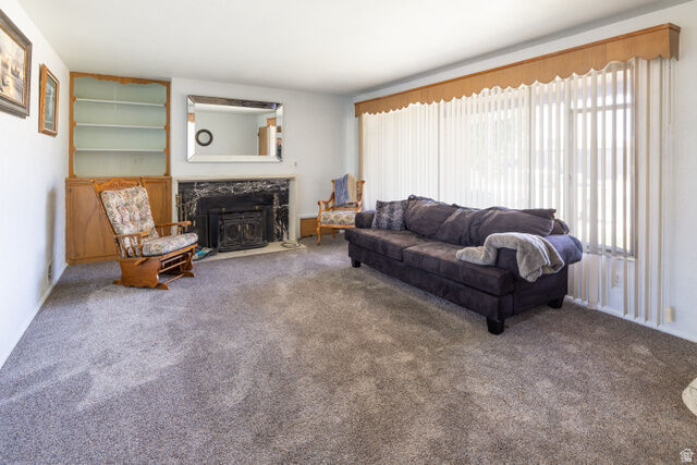 Property Photo: 5921 S 200 E UT 84107