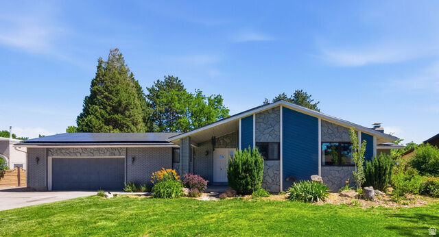 Property Photo: 4170 W Donibristle Cir S UT 84009
