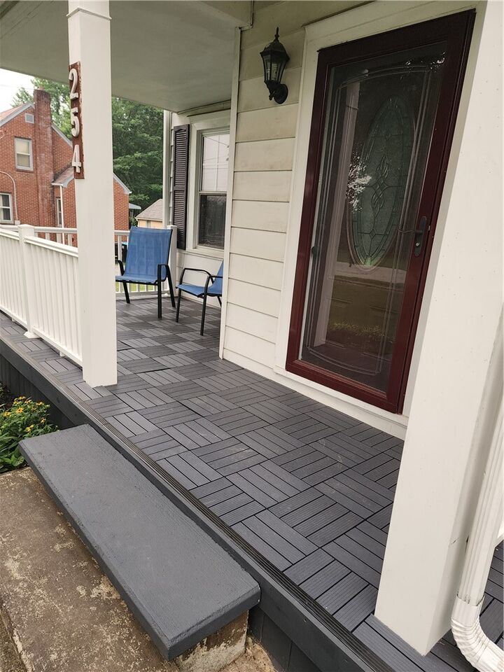 Property Photo:  254 Fairmont Dr  PA 16148 