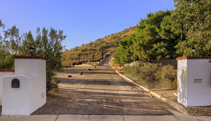 Property Photo: 4852 W El Cortez Place AZ 85083