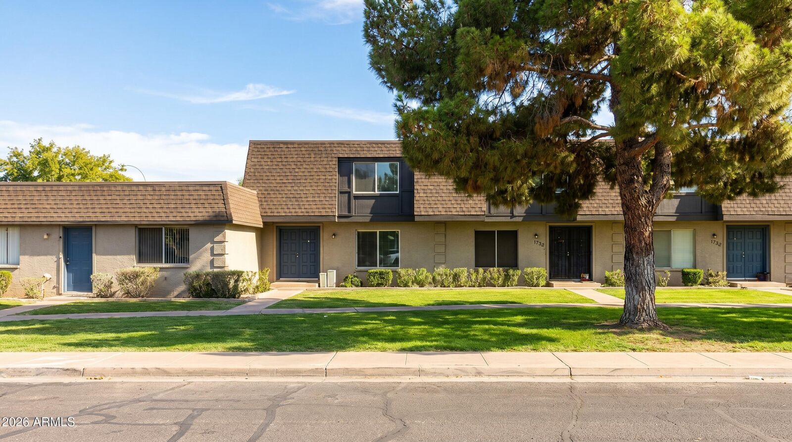 Property Photo:  1732 E Baker Drive  AZ 85282 