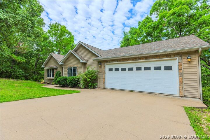 Property Photo: 593 Willow Creek Estates Drive MO 65020