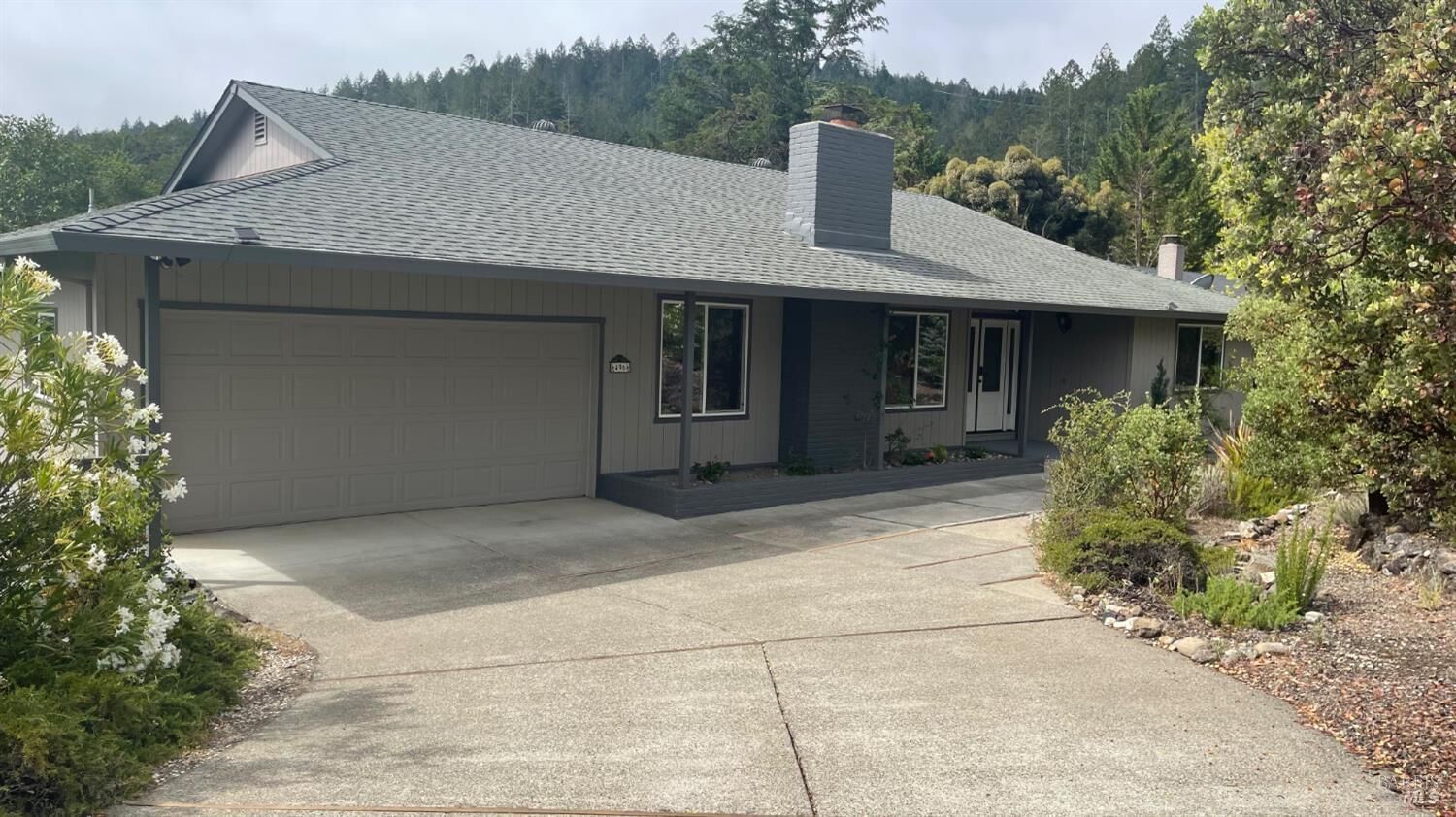 Property Photo:  496 Oak Brook Court  CA 95409 