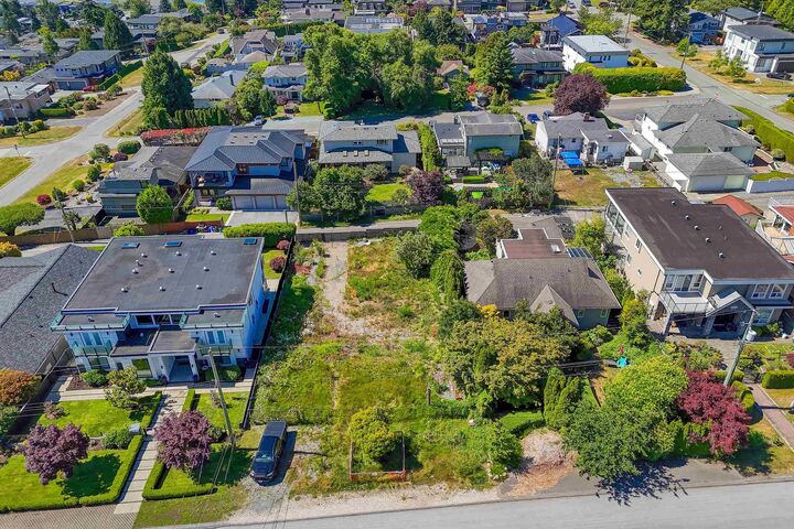 Property Photo: 15554 Cliff Avenue BC V4B 1V7