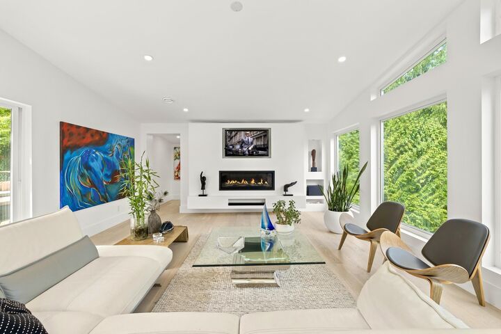 Property Photo: 6236 Summit Avenue BC V7W 1Y2