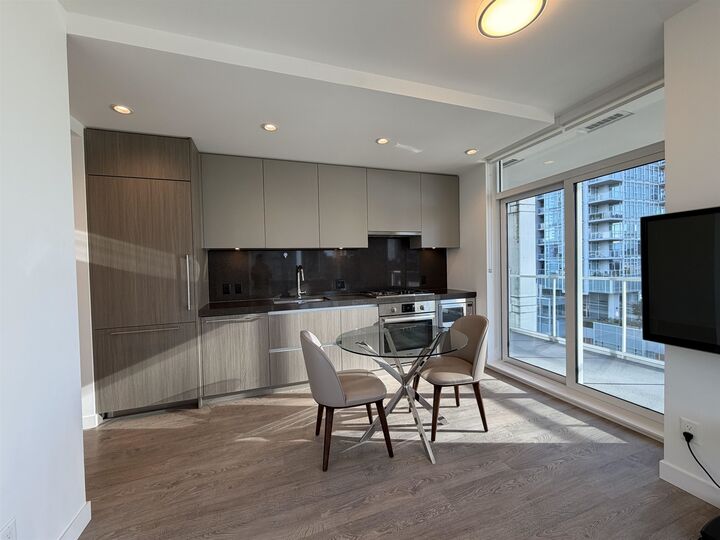 Property Photo:  6080 McKay Avenue 709  BC V5H 0J4 