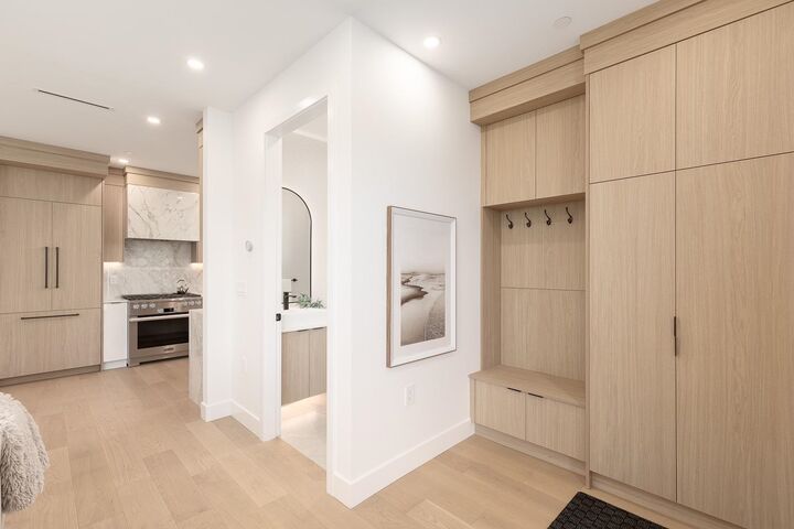 Property Photo: 3536 W 14th Avenue 1 BC V6R 2W4