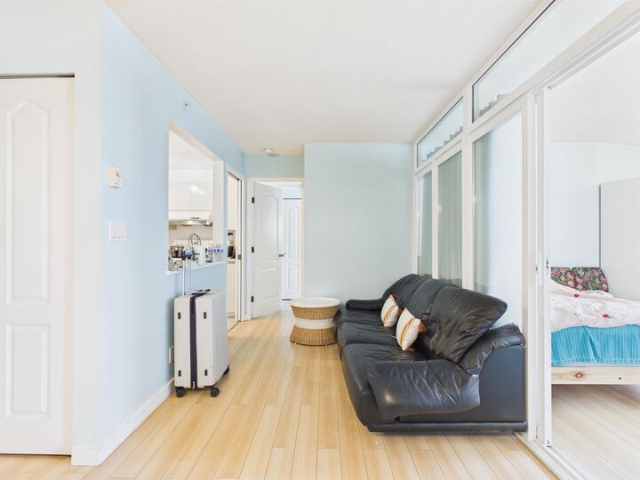 Property Photo: 7995 Westminster Highway 602 BC V6Y 3Y5