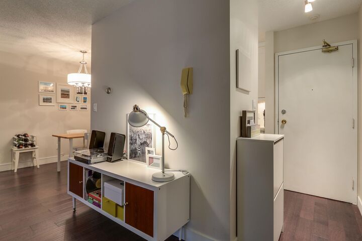 Property Photo: 1611 E 3rd Avenue 203 BC V5N 1H1
