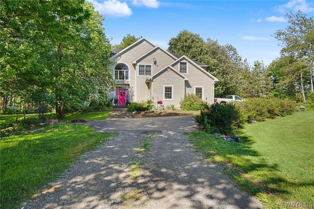 Property Photo:  11288 Newell Road  NY 14048 