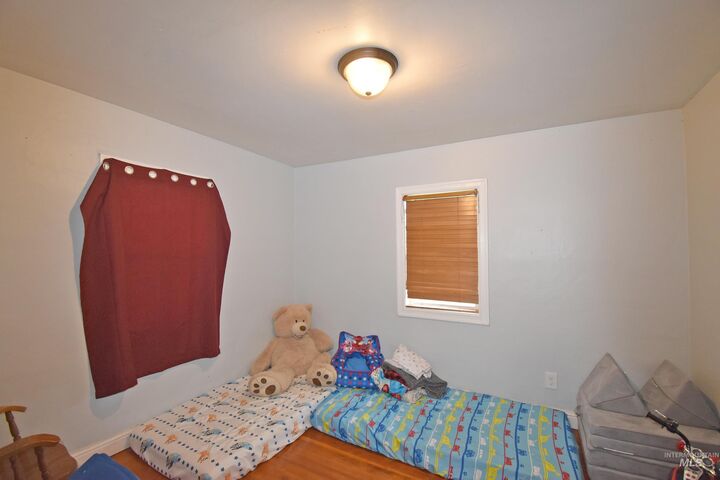 Property Photo:  437 12th Street  WA 99403 