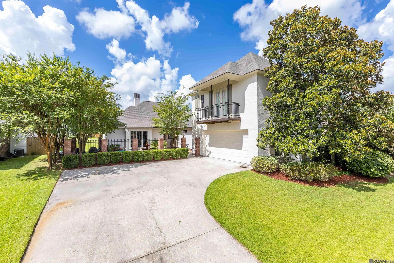 Property Photo:  14524 Oak Path Dr  LA 70769 