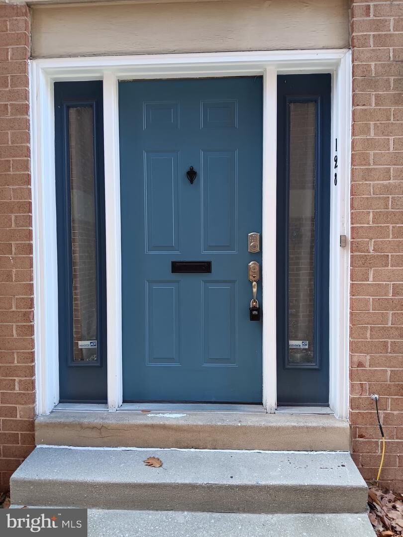 Property Photo:  128 W Barre Street R 34  MD 21201 