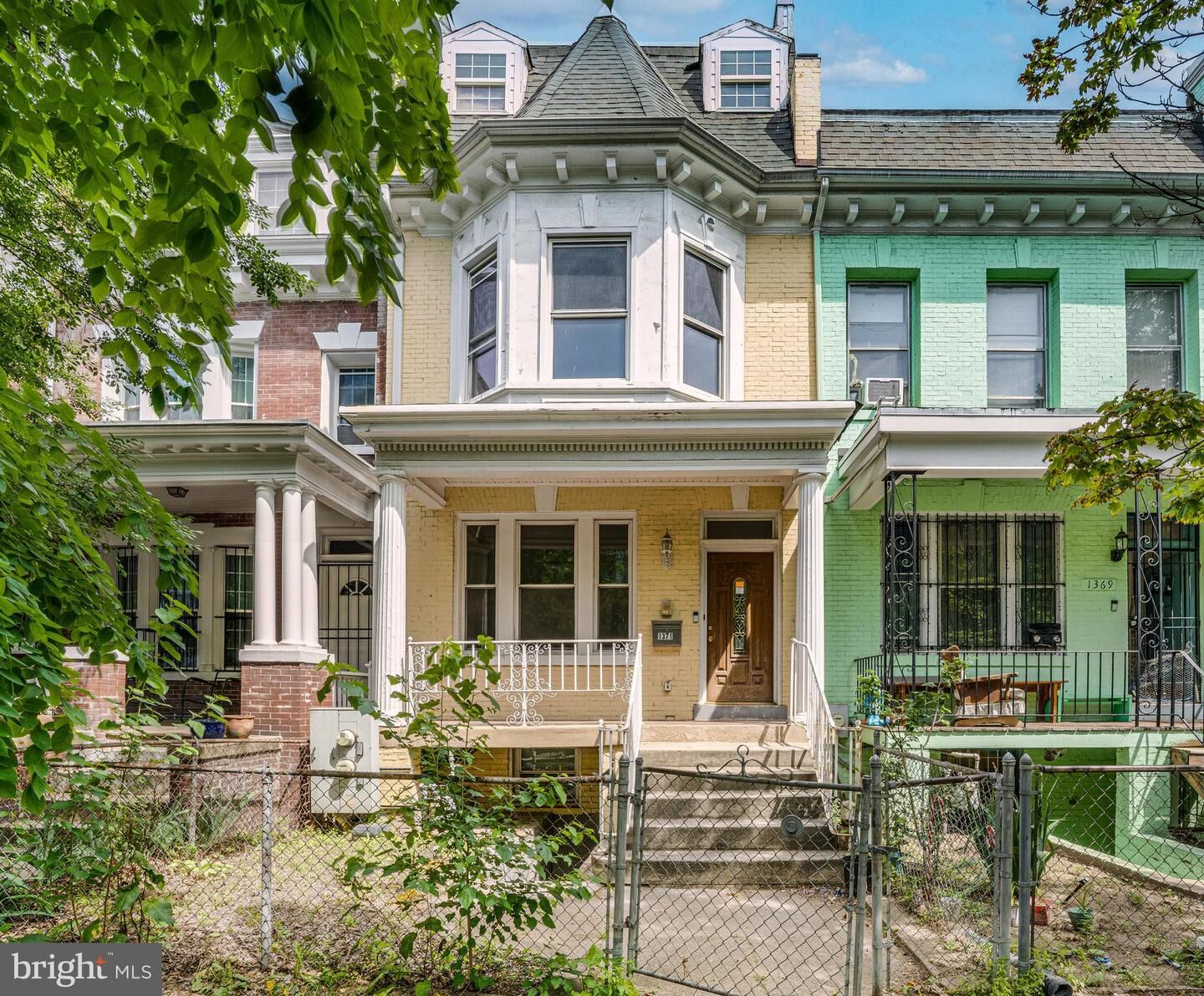 Property Photo:  1371 Monroe NW  DC 20010 