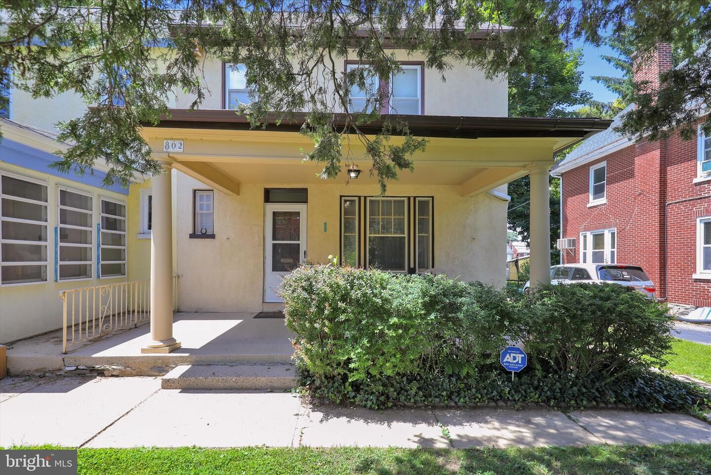 Property Photo: 802 Race Avenue PA 17603