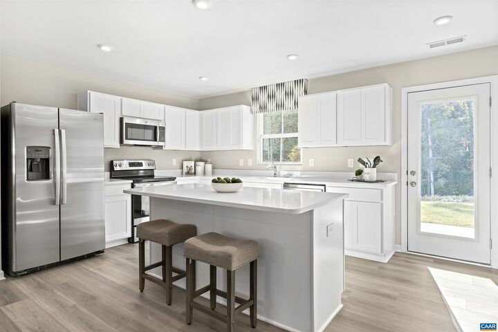 Property Photo:  560 Arches Ln  VA 22923 