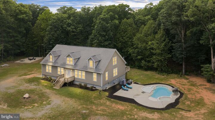 Property Photo: 1271 Apple Grove Rd VA 23117