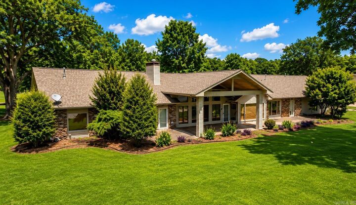 Property Photo: 10946 Plantation Lake Road AR 72142
