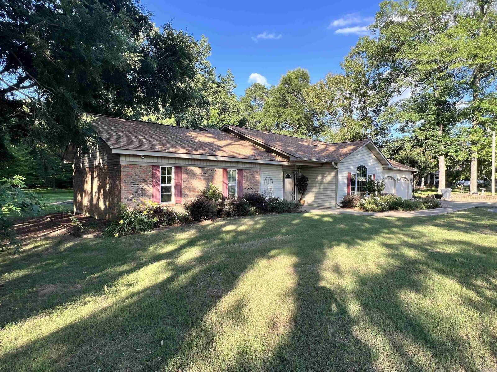 Property Photo: 721 Kirkwood AR 71667