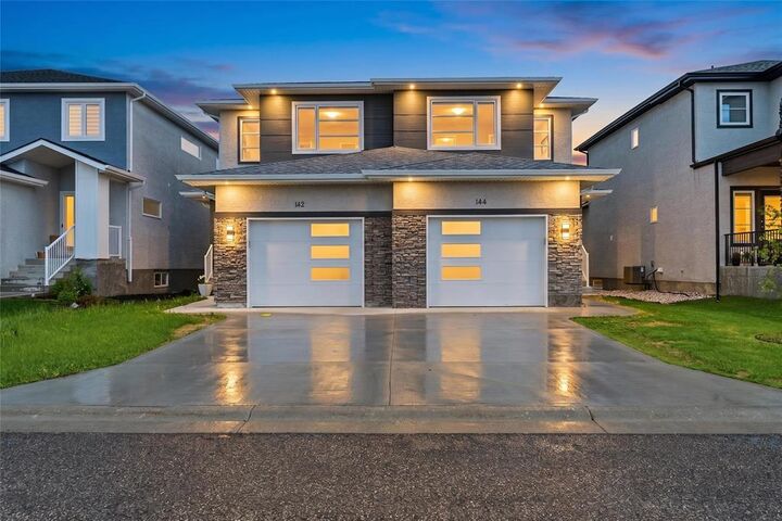 Property Photo:  144 Parkview Pointe Drive  MB R4A 0C7 