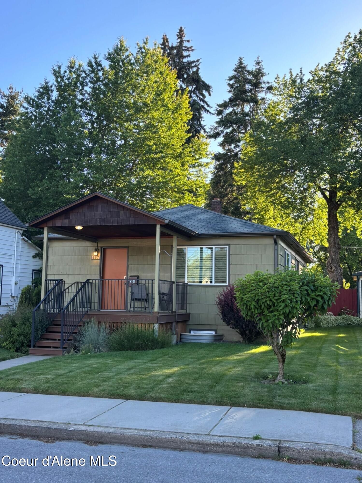 Property Photo: 957 N 7th St ID 83814