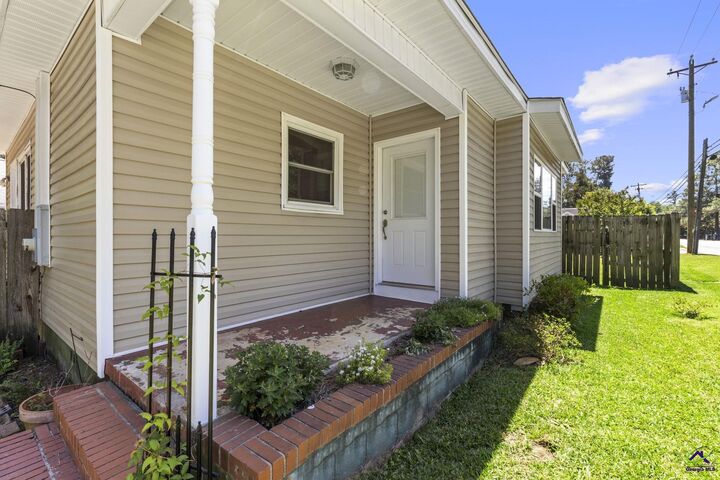 Property Photo: 130 S Pleasant Hill Road GA 31088