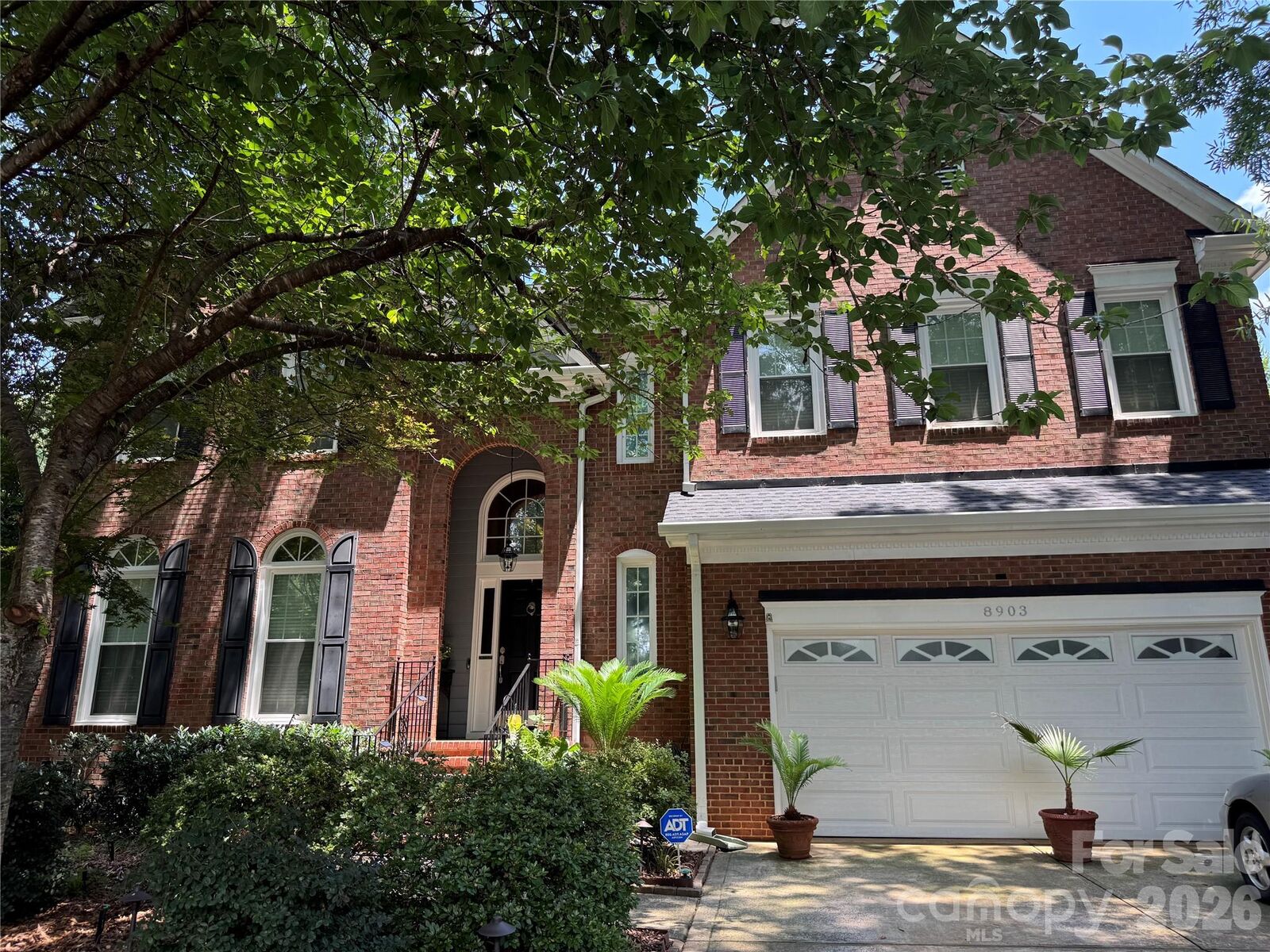 Property Photo: 8903 Snapfinger Court NC 28173