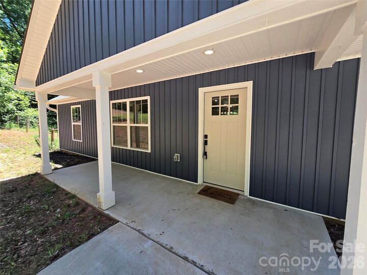 Property Photo: 980 Smith Waldrop Road NC 28756
