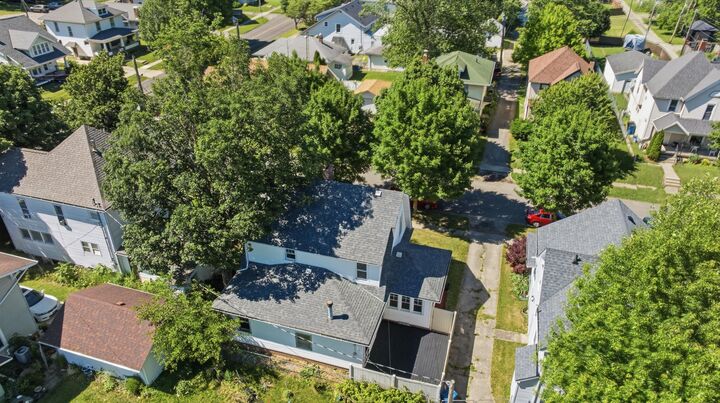 Property Photo: 125 W Lincoln Avenue OH 43311