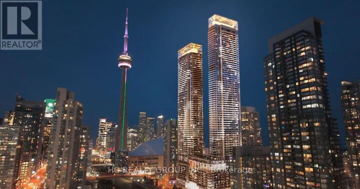 Property Photo: 3 Concord Cityplace Way 3511 ON M5V 0X4