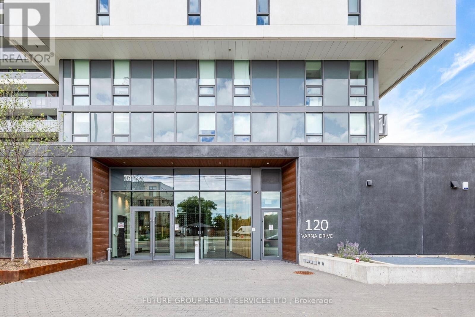 Property Photo:  120 Varna Drive West 1303  ON M6A 0B3 
