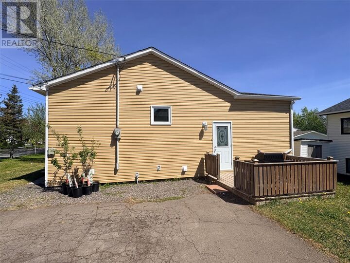 Property Photo: 9 Fairview Street NL A0G 3A0
